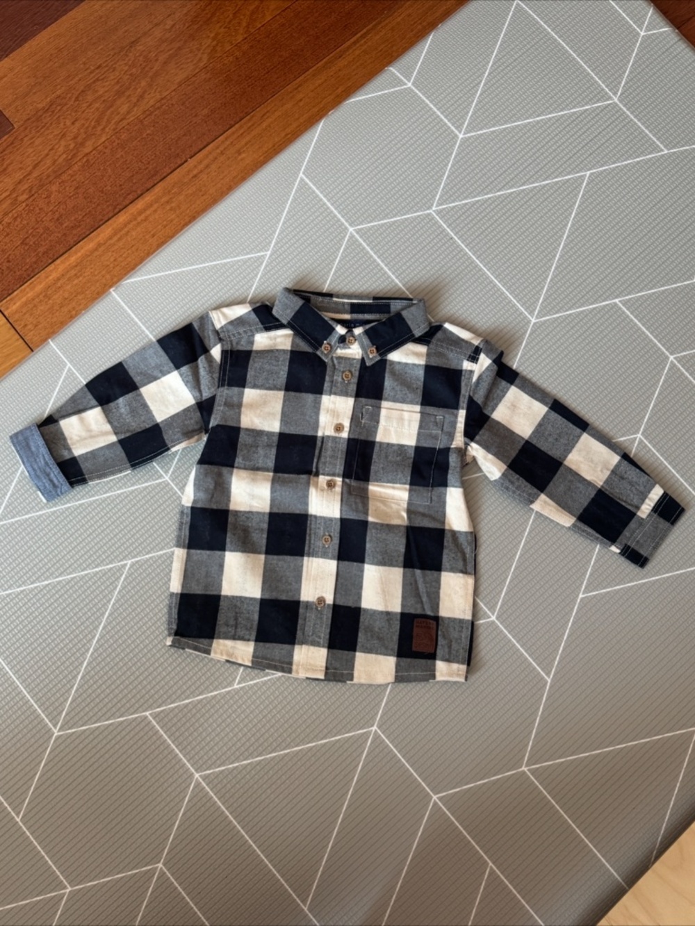 Souris mini button down shirt